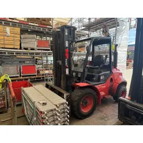 HC FD30RT - Motortrucks