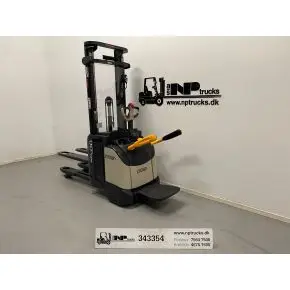 Crown ETi4000-1,4 - Selvk&oslash;rende stablere