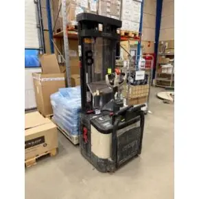 Crown WE2300S-1,4 - Selvk&oslash;rende stablere