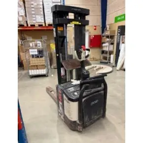 Crown WE2300S-1,4 - Selvk&oslash;rende stablere