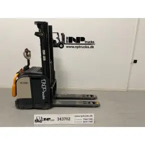 Crown ETi4000-1,2 - Selvk&oslash;rende stablere